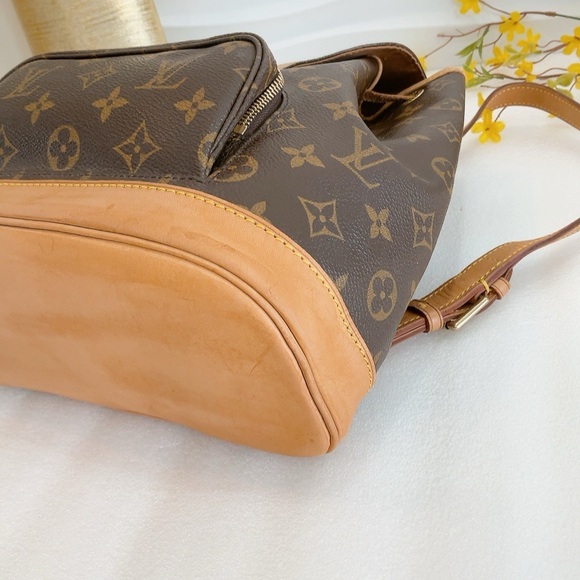 ❤️Authentic Louis Vuitton Montsouris backpack MM Monogram - Picture 7 of 13